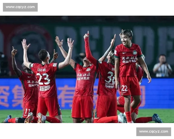 今晚足球激战不断 各大赛事精彩纷呈 最终比分结果揭晓